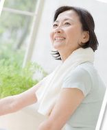 抗酸化効果により老化防止、アンチエイジング効果を実感する女性